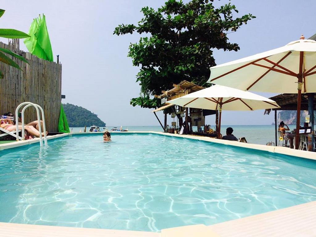 The Beacha Club Hotel Phi Phi Don Εξωτερικό φωτογραφία